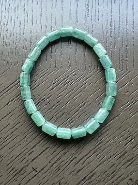 Green kyanite barrel bracelet 5-6mm SIZE 6.75’ ( ONE )
